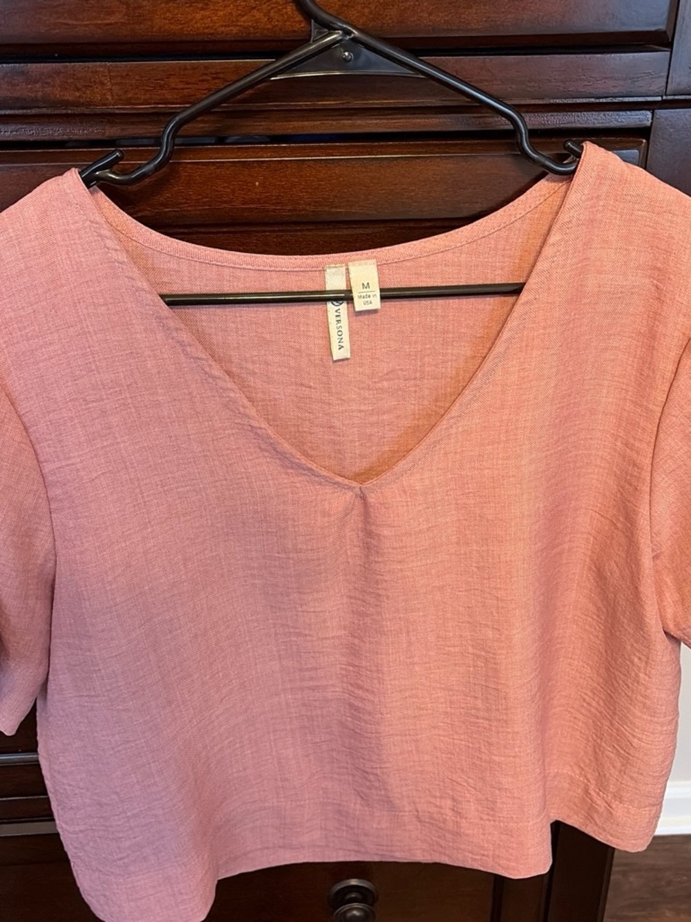 Versona Dusty Pink V-Neck Crop Top